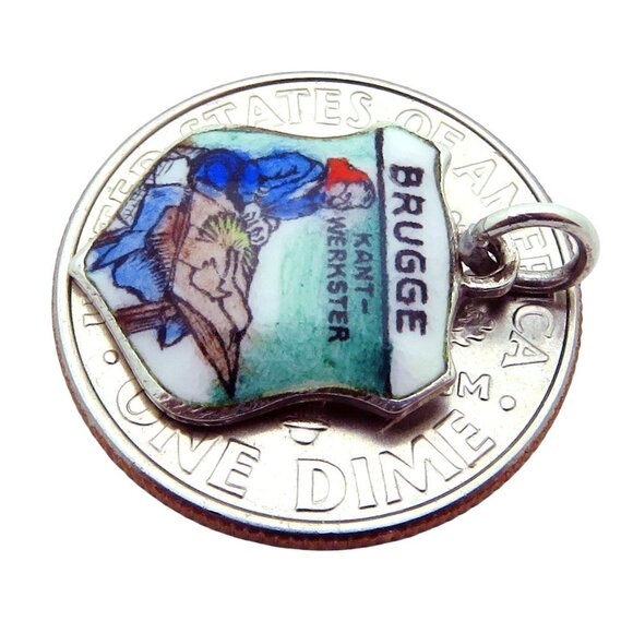 Vintage 800 Silver Brugge Belgium  Enamel Souvenir Travel Shield Charm 1940s - Picture 3 of 3